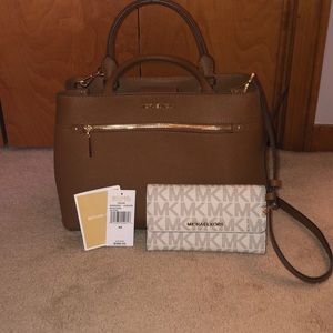 Michael Kors satchel and wallet set